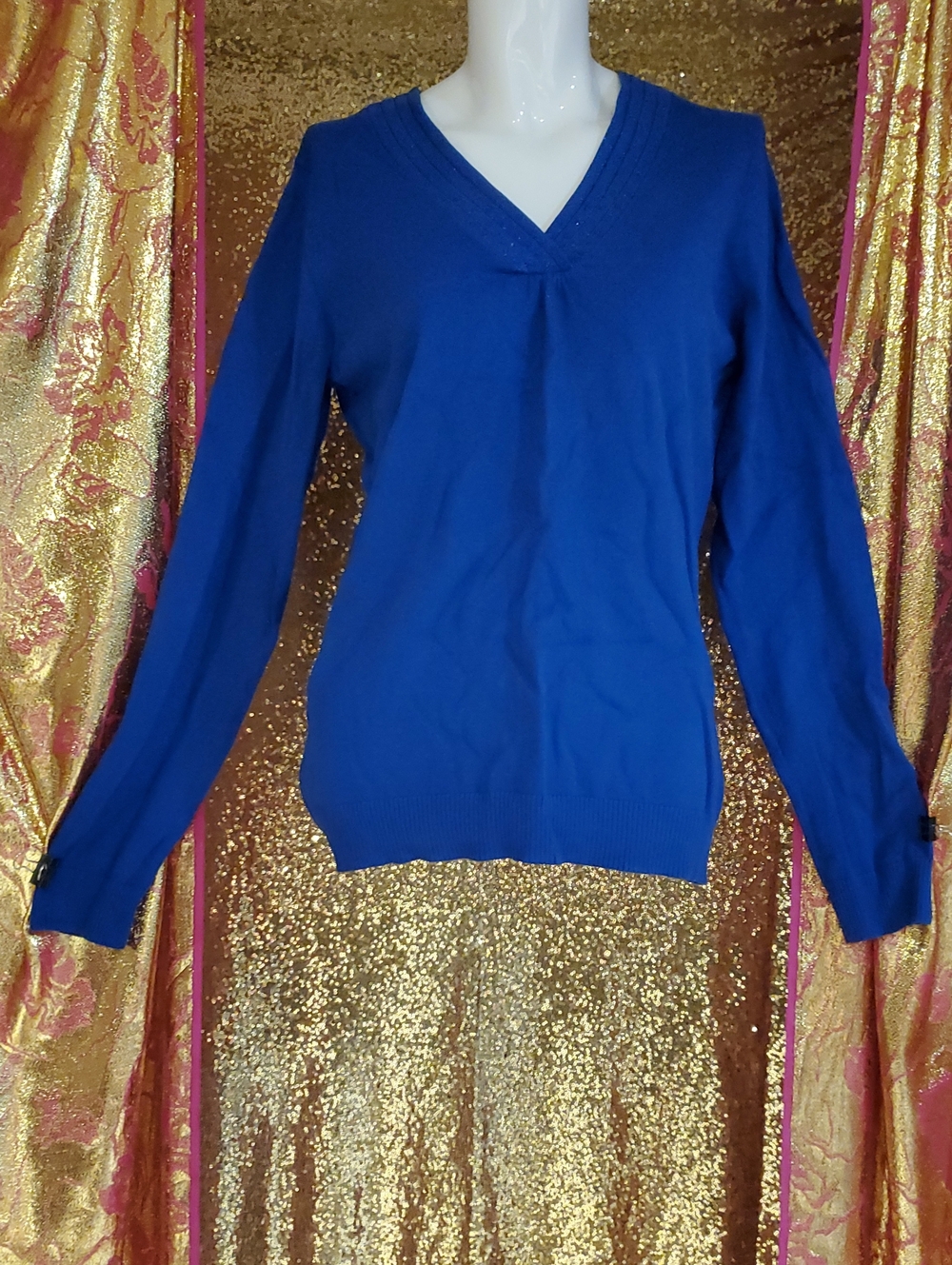 Classic V-Neck Women's Sweater - Blue